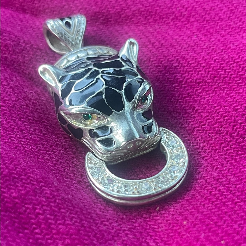Silver and Black Panther Pendant with blue eyes - Picture 2 of 7